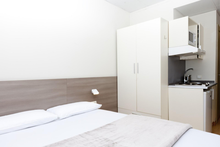 Bedroom 2, Vertice Roomspace, Madrid