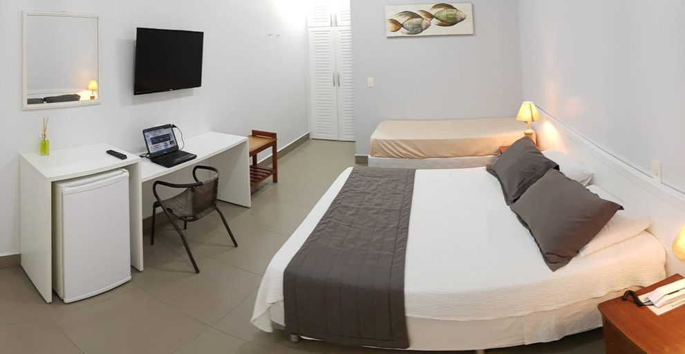 Others 3, Flat com servicos na Riviera, Bertioga