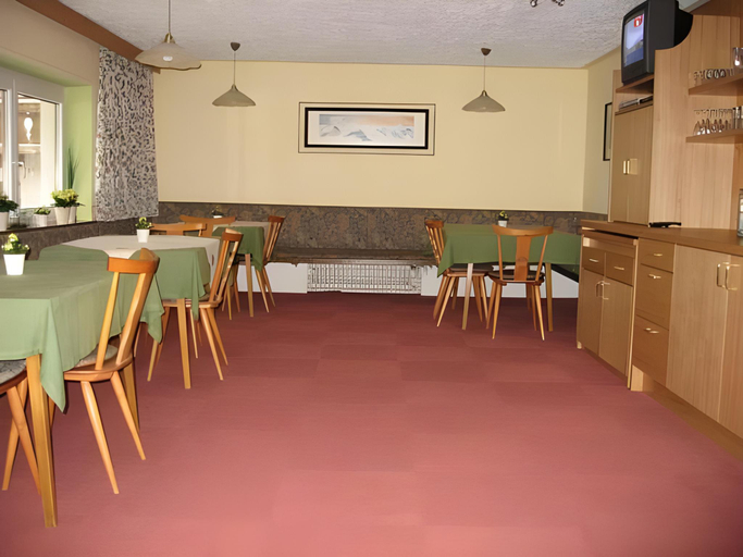 Food & Drinks 5, Haus Bergheim, Imst