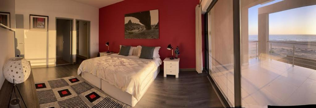 Others 3, DIVINE SANDS, Walvisbay Rural