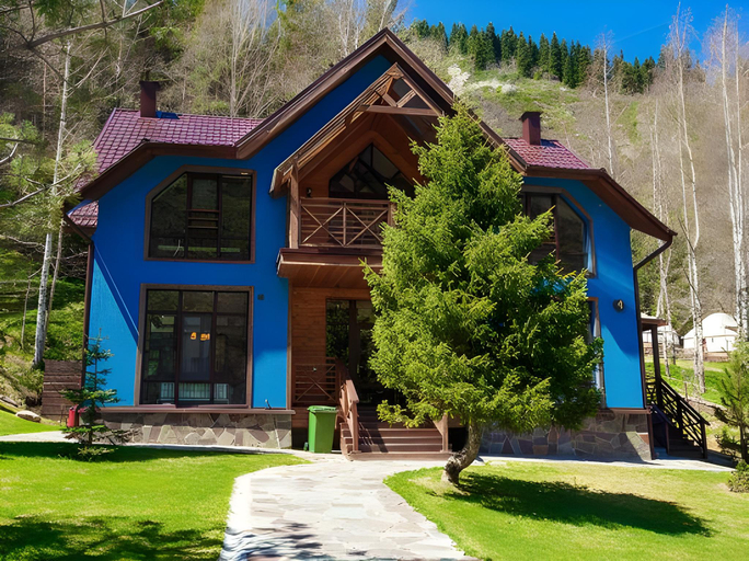 Exterior & Views