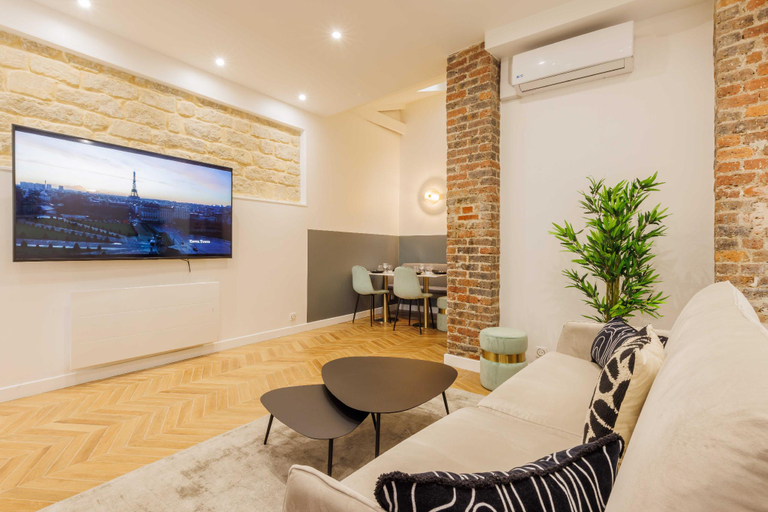 5, Charming Apartment 2BR/6P - Gare de l'Est, Paris