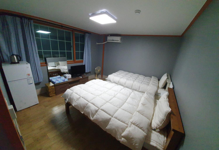 Bedroom 3, Green Valley, Sancheong