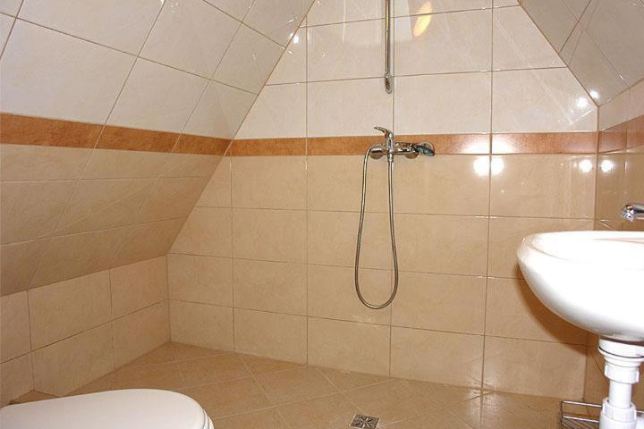Bathroom 3, Pod Tatrami, Tatra