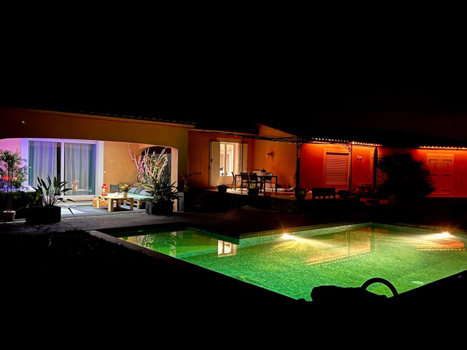 Others 4, Suite de Charme - So Chic So Romantic, Gard
