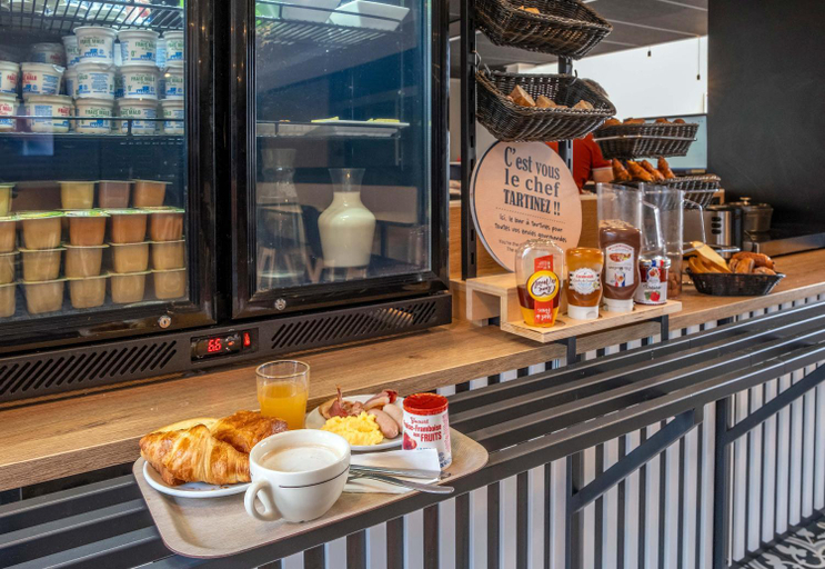 Food & Drinks 4, B&B HOTEL La Rochelle Centre Les Minimes, Charente-Maritime