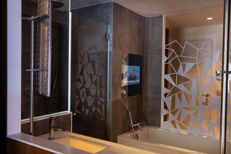 Bathroom 4, Select Hotel, Paris