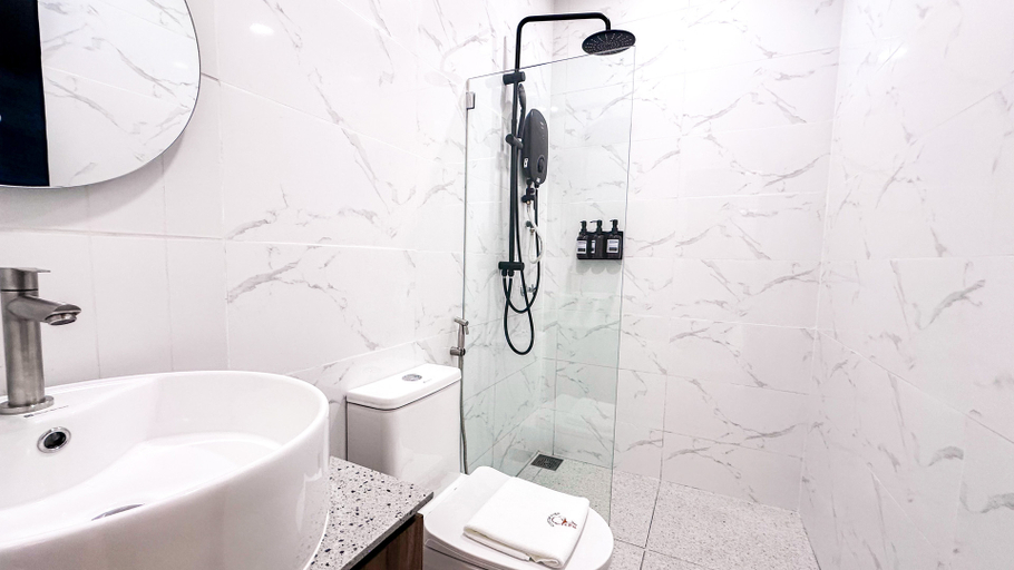 Bathroom 4, Cottonhouz, KK Times Square by Ayuhouz, Kota Kinabalu