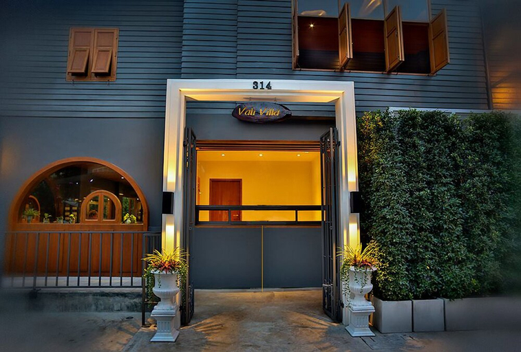 Exterior & Views 1, Vali Villa Bangkok, Phra Nakhon