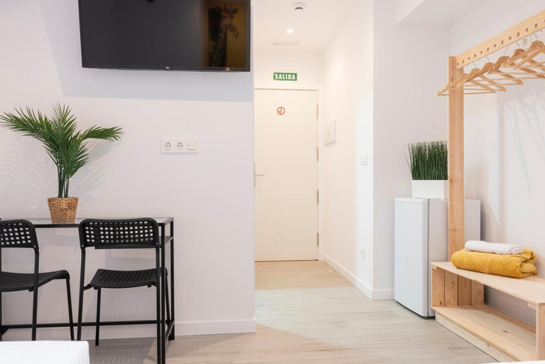 Others 5, Bilbao ROOMS & KITCHEN Zorroza, Vizcaya