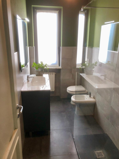 Bathroom 3, Il Lampin B&B, Savona