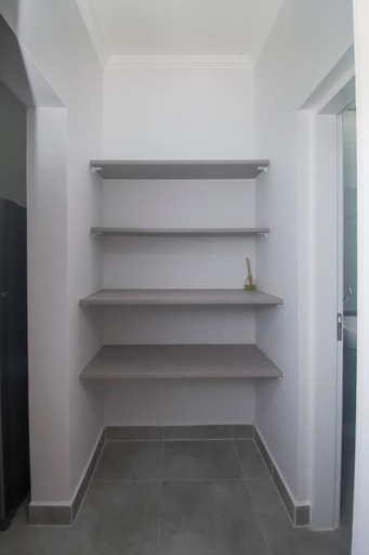Others 4, Flat com servicos na Riviera, Bertioga
