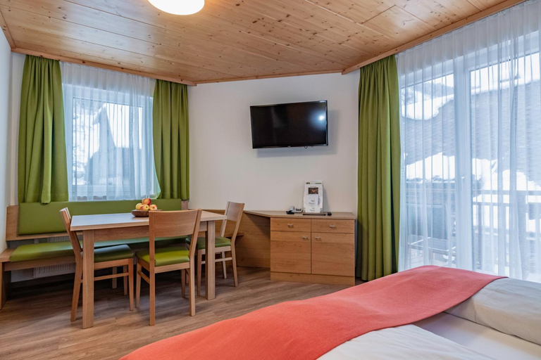 Bedroom 3, nawu apartments & Restaurant, Hermagor