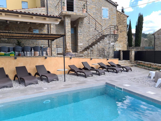Sport & Beauty 3, Casa Jovanin, Oprtalj