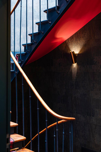 Others 5, Hiro Hotel , Paris
