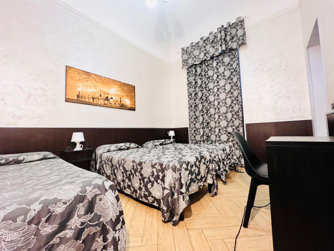 Bedroom 2, Funny place, Rome