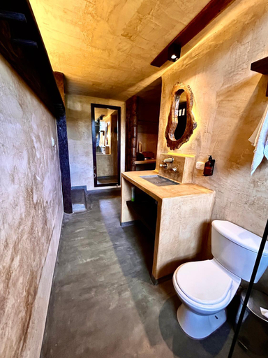 Bathroom 3, Viga Vieja, Manizales