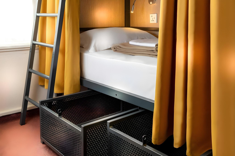 Bedroom 5, City Inn Paris, Paris