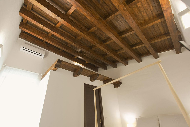 Others 5, Cortile Baronello, Agrigento