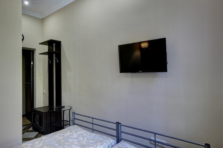 Bedroom 3, Mini Hotel Brusnika na Amurskaya, Eastern