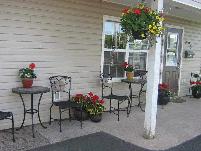 Others 3, Antigonish Evergreen Inn, Antigonish