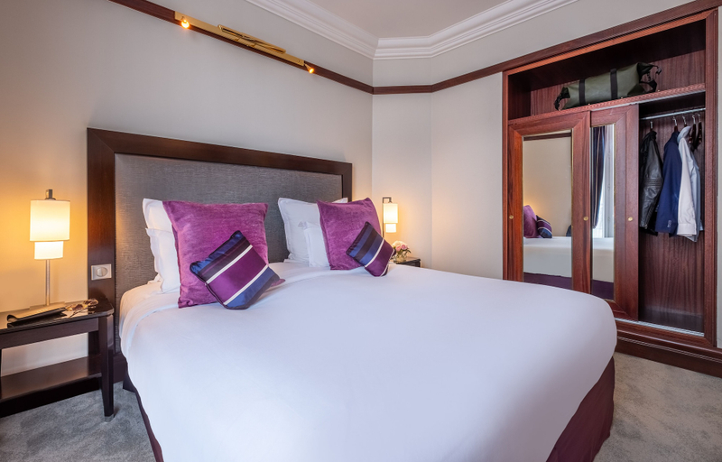 Bedroom 2, Hotel Pont Royal, Paris