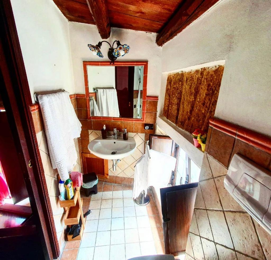 Bathroom 2, La Trinacria , Agrigento