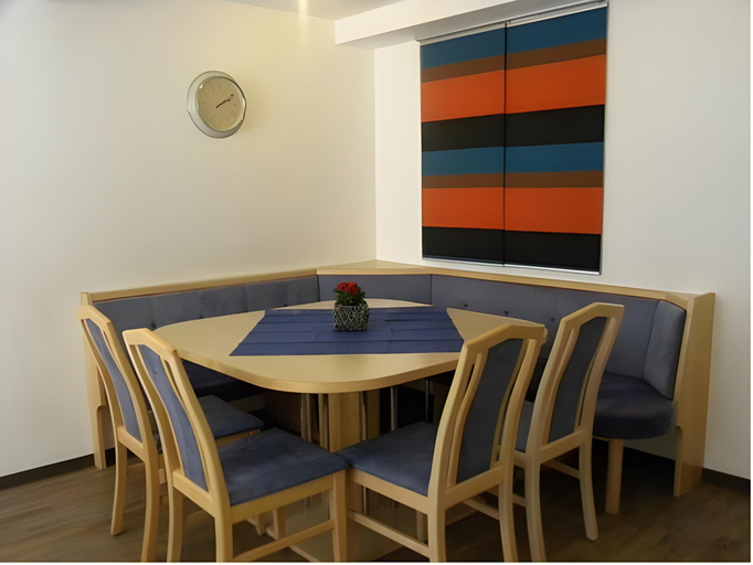 Food & Drinks 4, Rutsche Hostel, Imst