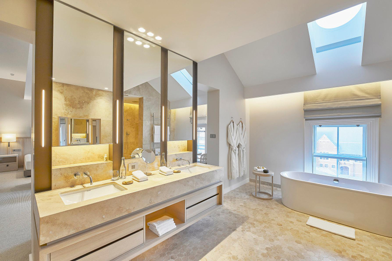 bathroom 10