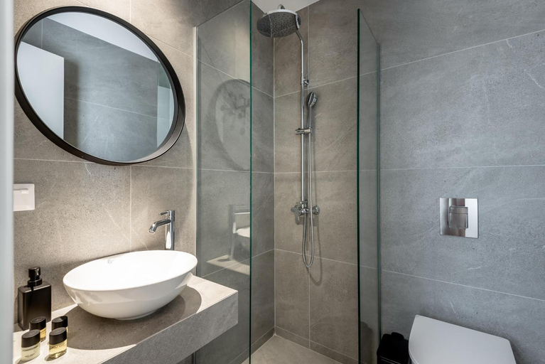 Others 3, Amarillide rooms, Crete