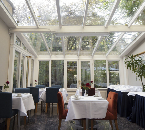 Food & Drinks 4, Grange Buckingham Hotel, London