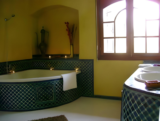 Bathroom 3, Dar Tahra, Casablanca