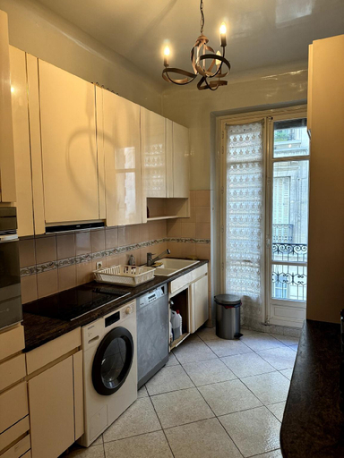 Others 3, Grand appartement Michel-Ange, Paris