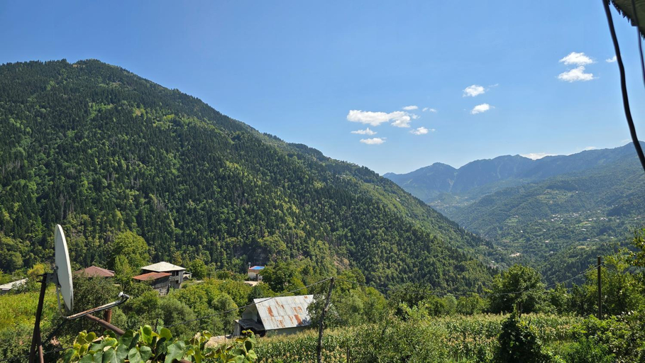 Others 3, 10 Valley, Khulo