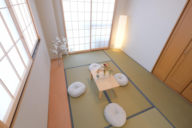 Others 2, Six7 APT三ノ輪, Taitō
