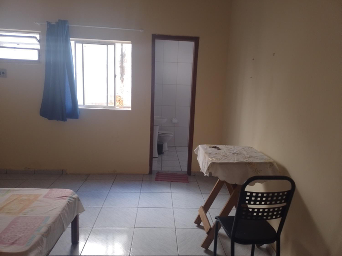 Others 5, Hospedagem da Cris, Salvador
