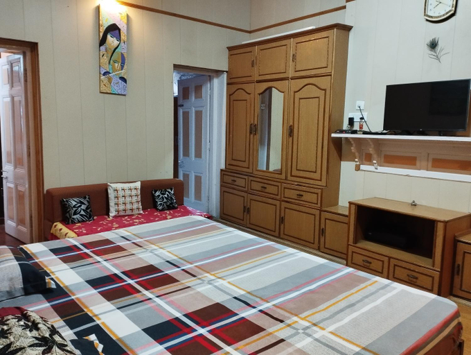 Bedroom 2, HARRIS LODGE stays, Shimla