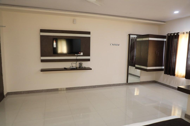 Bathroom, HOTEL SINKA GRAND, Visakhapatnam
