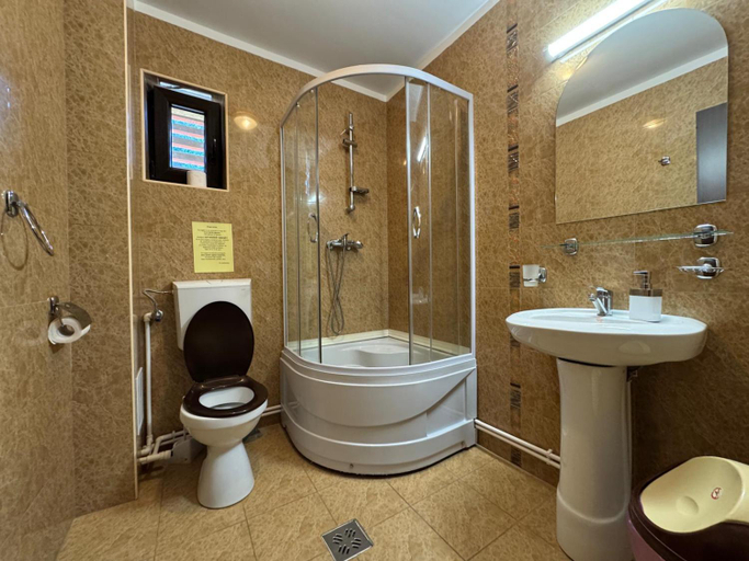 Bathroom, Pensiunile Zori de Zi si Apus de Soare, Belis