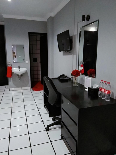 Bathroom 4, Griya Lebak Bulus, South Jakarta