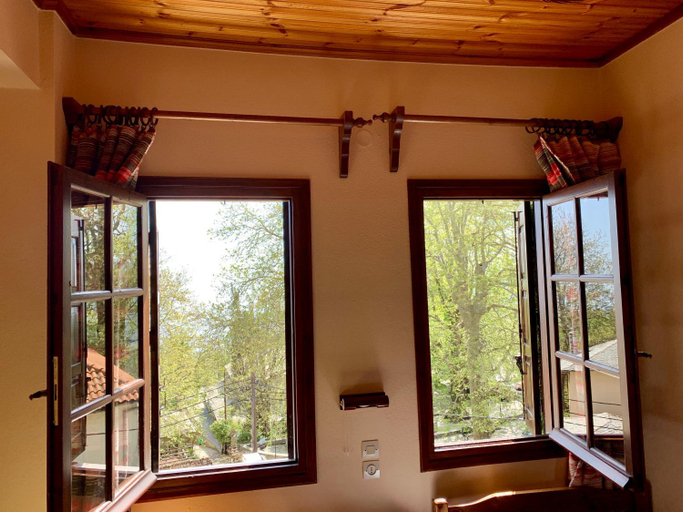 Others 5, Sofia Rooms, Thessaly