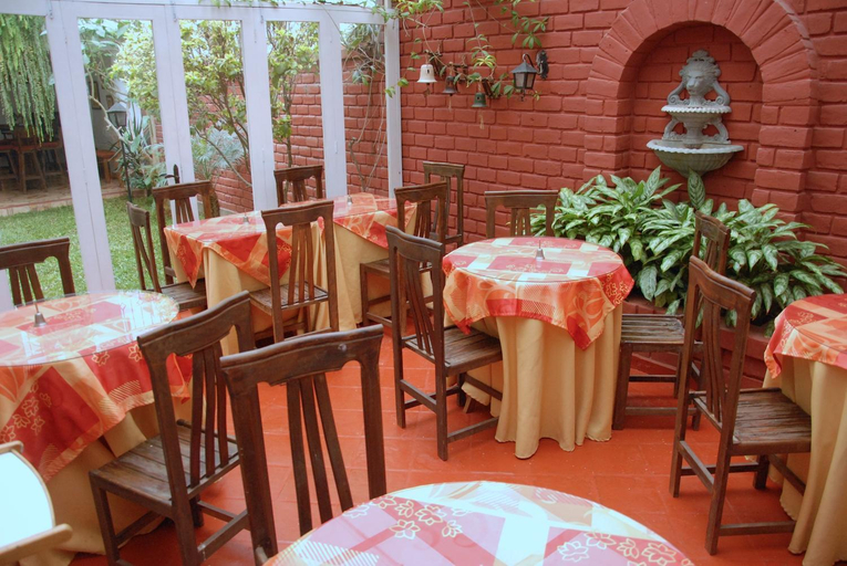 Food & Drinks, Residencial Carlos, Lima