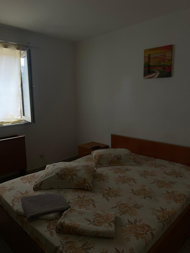 Others 4, Quiet Garden 1st Floor, Municipiul Bucuresti