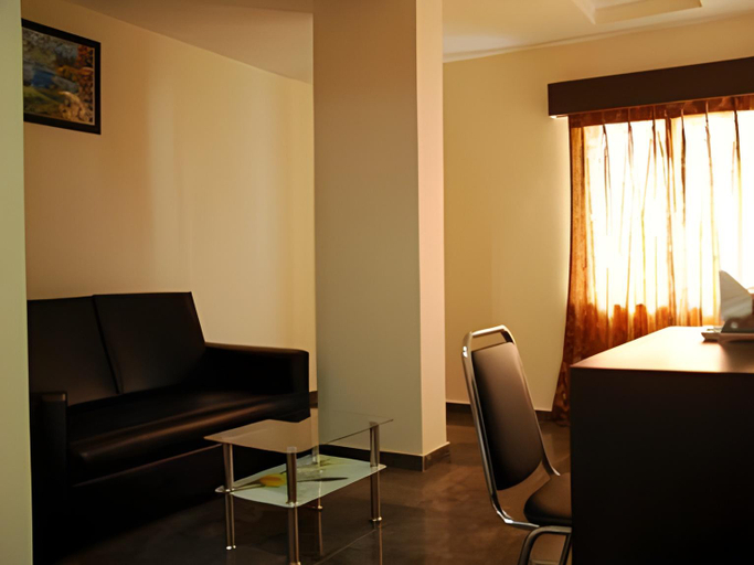 Others 5, Royal Grand Inn, Hyderabad