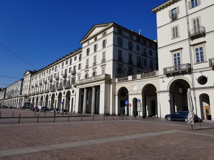 Others 4, Vittorio 21, Torino