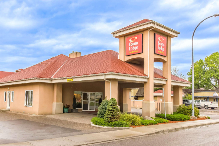Others 3, Econo Lodge  Inn & Suites, Division No. 2