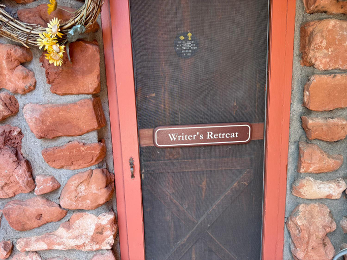 4, Writer's Room SaddleRock Ranch B&B West Sedona, Yavapai
