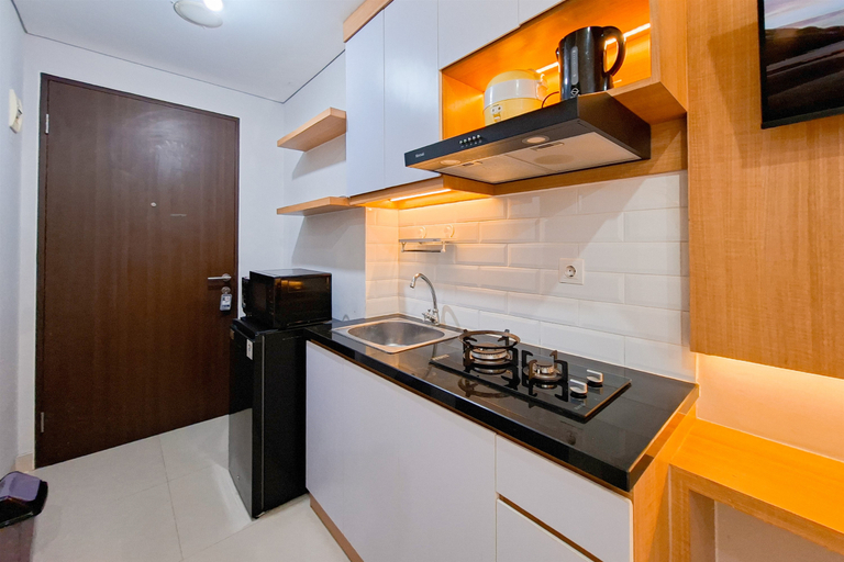 Others 4, Studio near Transpark Mall Bintaro at Transpark Bintaro Apartment By Travelio, South Tangerang
