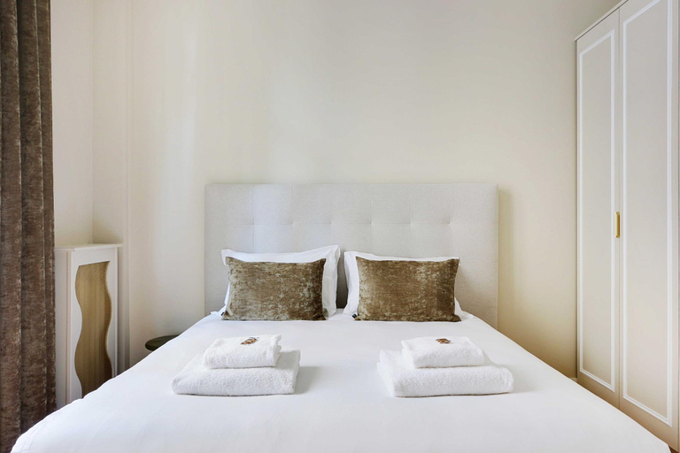 Bedroom 5, Spacious apartment - 2BR/4P - Arc de Triomphe , Paris