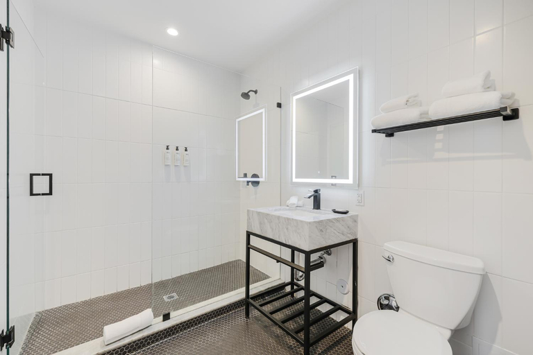 Bathroom 4, Urbanica Euclid Hotel, Miami-Dade